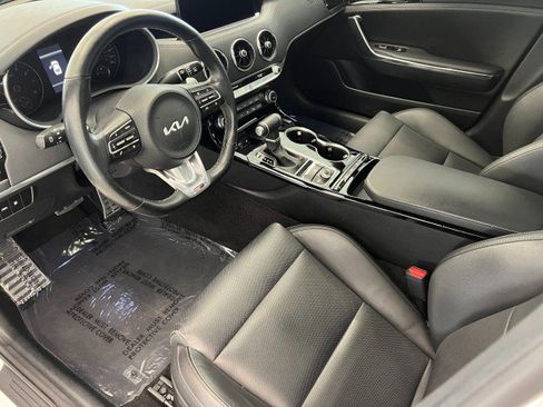 Used 2022 Kia Stinger GT-Line AWD/4WD image 11