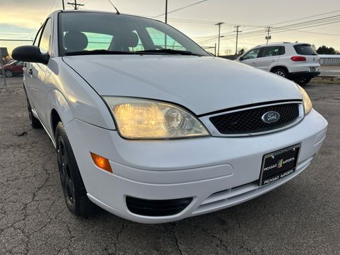 Used 2005 Ford Focus SE image 15