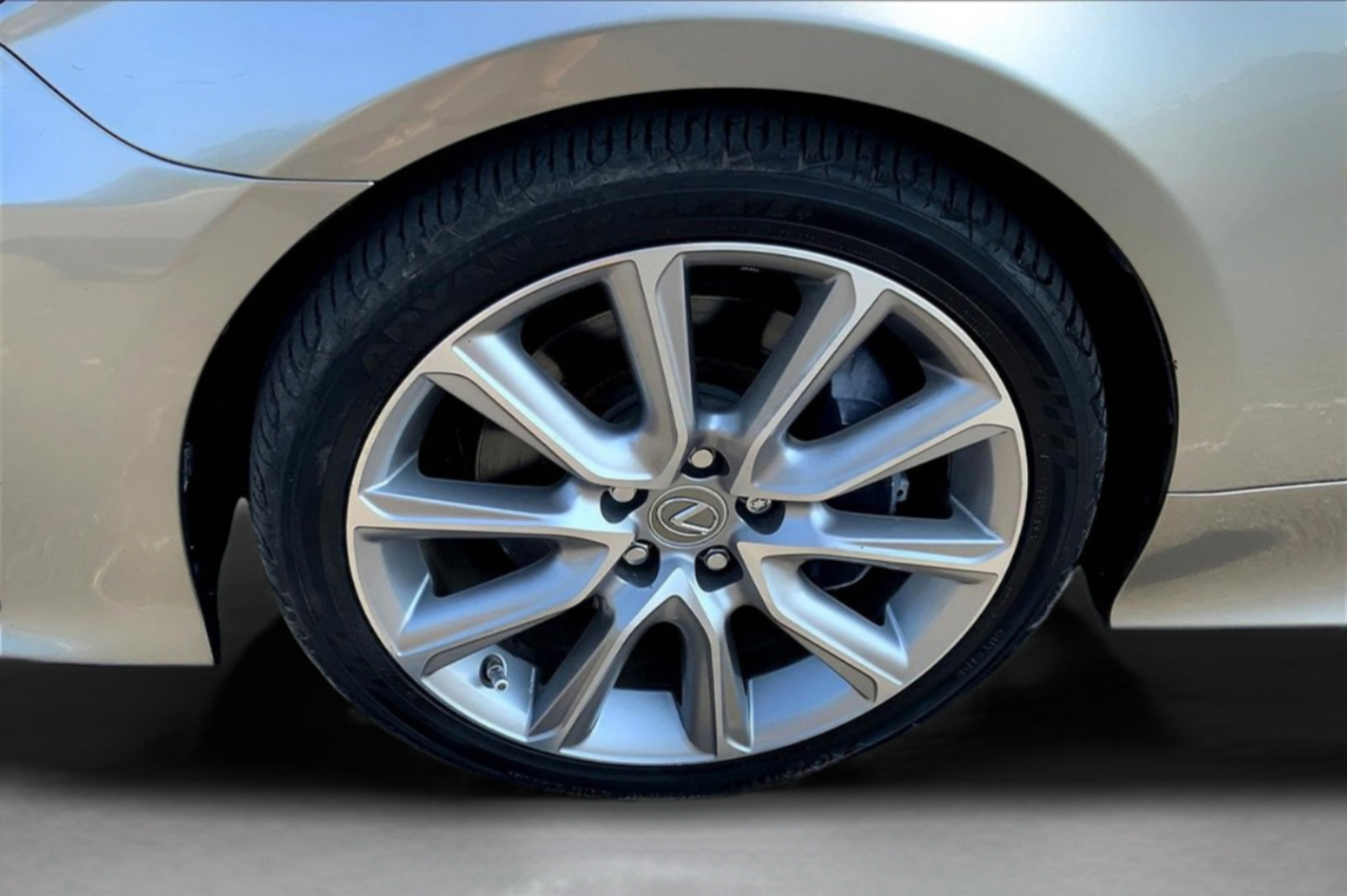 Used 2015 Lexus RC 350 w/ Navigation System Package RWD image 30
