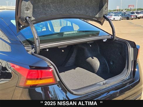New 2025 Nissan Altima 2.5 SR image 27