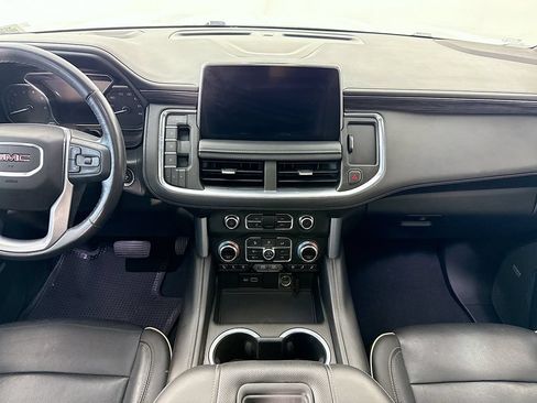 Used 2021 GMC Yukon SLT w/ Rear Media and Nav Package AWD/4WD image 14