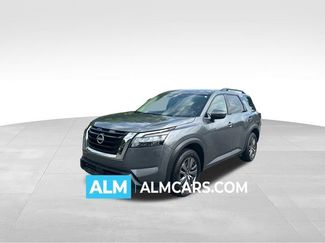 Used 2025 Nissan Pathfinder SV FWD video 1