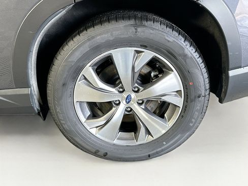 Used 2025 Subaru Ascent Premium image 11