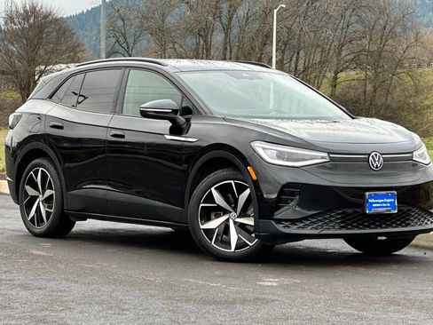 Used 2023 Volkswagen ID.4 Pro S image 1