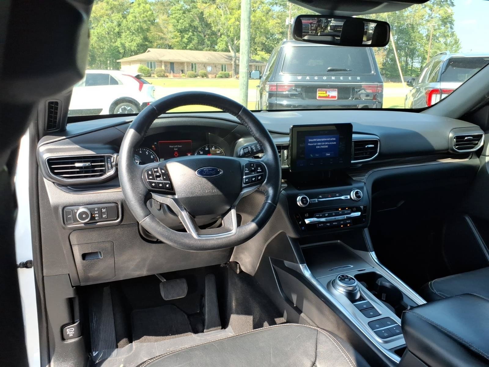 Used 2020 Ford Explorer Limited RWD image 12