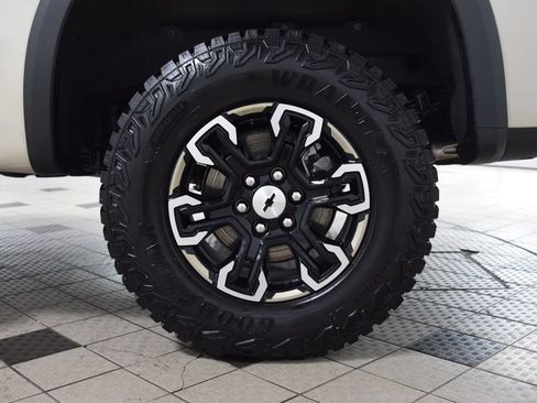 Used 2026 Chevrolet Silverado 1500 ZR2 AWD/4WD image 26
