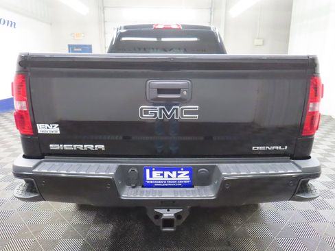 Used 2015 GMC Sierra 2500 Denali w/ Duramax Plus Package AWD/4WD image 33