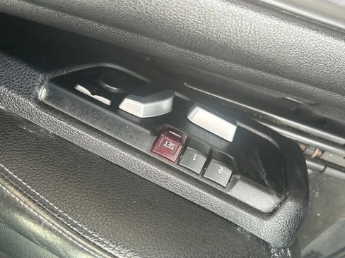 Used 2018 BMW 430i Convertible RWD image 16