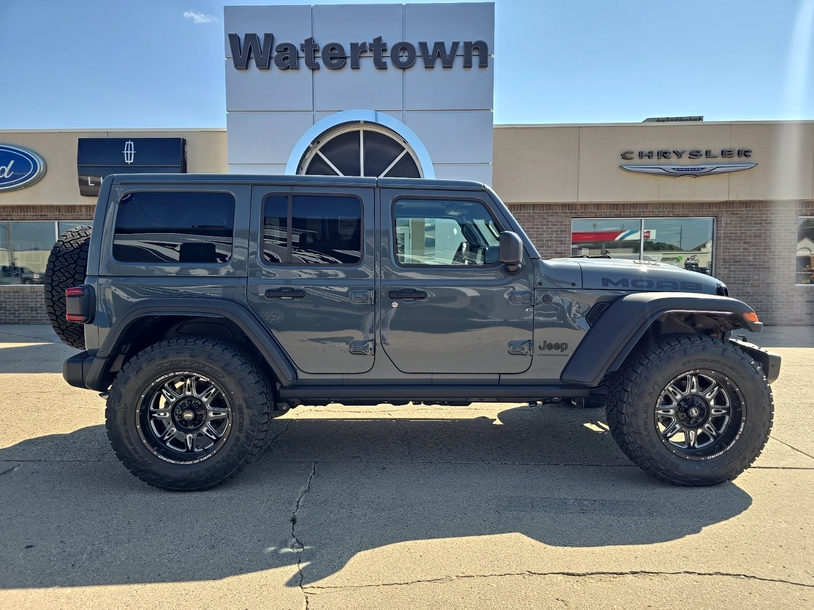 New 2026 Jeep Wrangler Unlimited Rubicon 392 w/ Quick Order Package 27X Moab AWD/4WD image 1