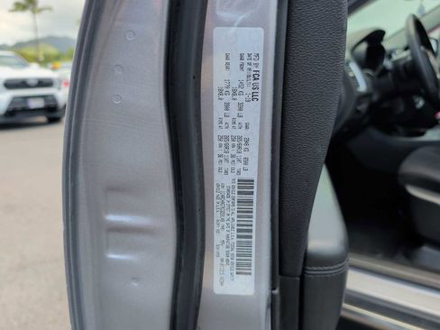 Used 2019 Dodge Durango SXT w/ 3rd Row Seating Group RWD image 25