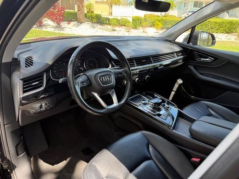 Used 2018 Audi Q7 3.0T Premium Plus w/ Premium Plus Package AWD/4WD image 11