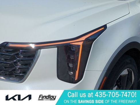 Used 2025 Kia Sorento EX AWD/4WD image 10