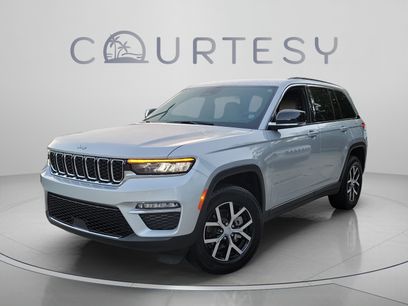 Certified 2025 Jeep Grand Cherokee Limited w/ Trailer Tow Package