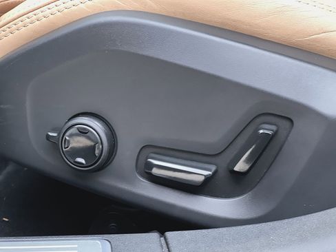 Used 2023 Volvo S90 B6 Ultimate image 14