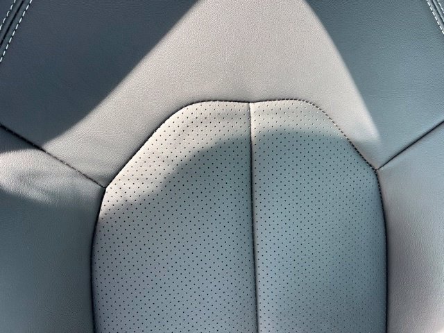 Used 2025 Chrysler Pacifica Select w/ Uconnect Theater Family Group AWD/4WD image 41