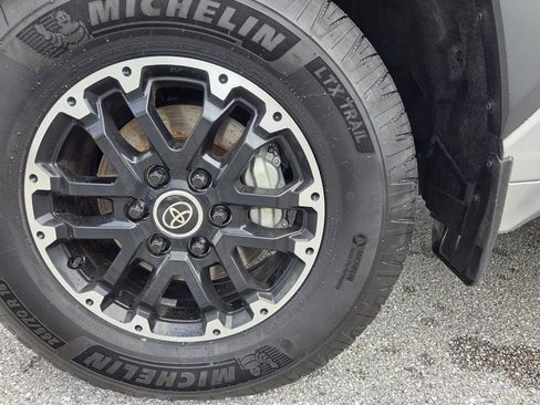 Used 2022 Toyota Tundra SR5 image 10