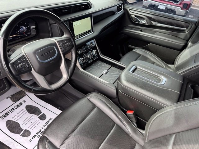 Used 2024 GMC Yukon XL Denali AWD/4WD image 18