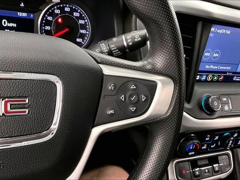 Used 2023 GMC Acadia SLE w/ Driver Convenience Package FWD image 27