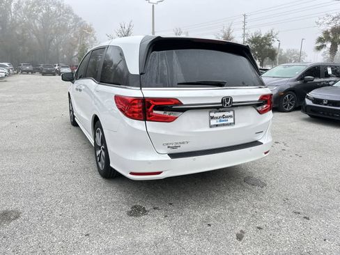 Used 2023 Honda Odyssey Touring image 4