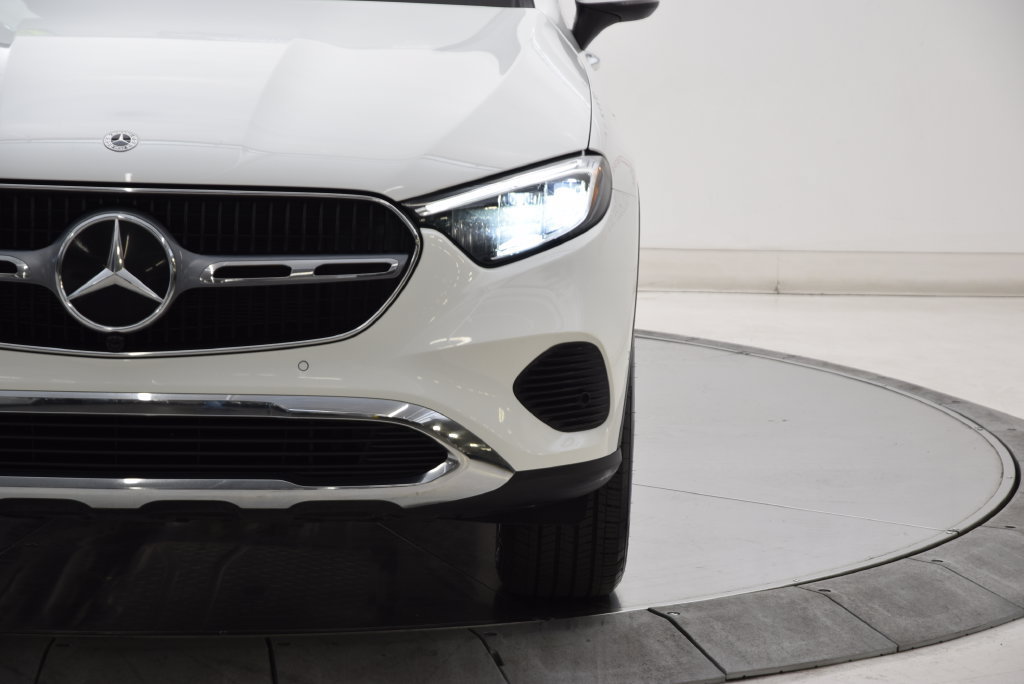 Certified 2025 Mercedes-Benz GLC 350e 4MATIC image 10