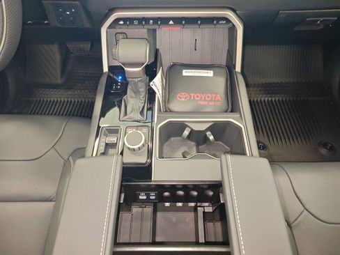 New 2026 Toyota Tundra Limited AWD/4WD image 24