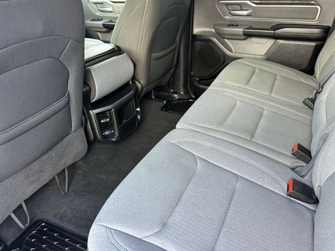 Used 2020 RAM 1500 Big Horn AWD/4WD image 12
