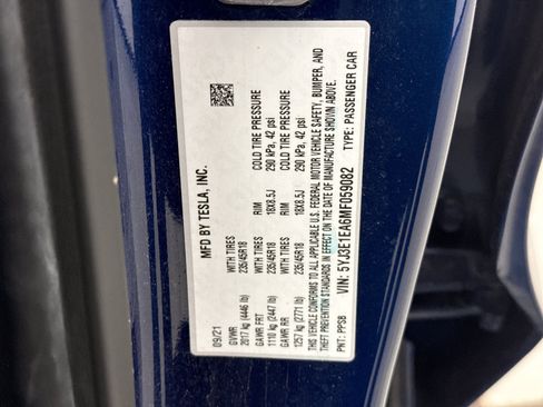 Used 2021 Tesla Model 3 Standard Range Plus RWD image 11
