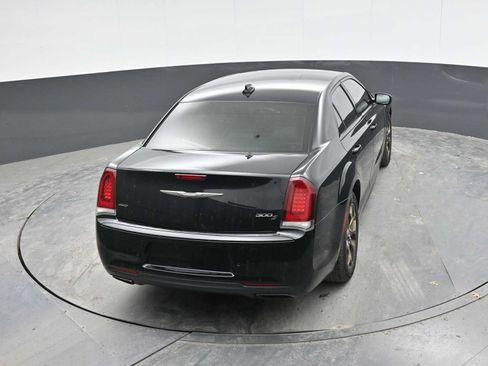 Used 2017 Chrysler 300 S w/ 300S Premium Group 2 w/2_L AWD/4WD image 21