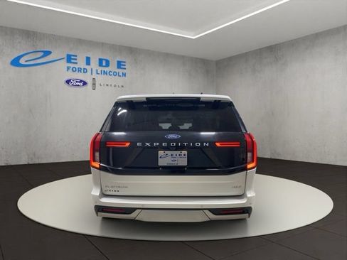 Certified 2025 Ford Expedition Max Platinum w/ Driver's Package AWD/4WD image 9