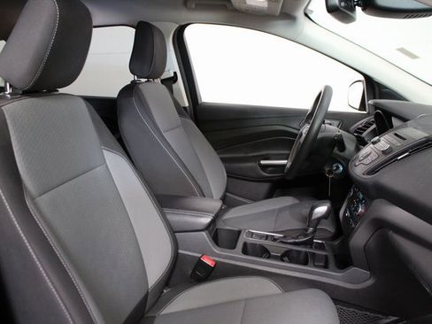 Used 2018 Ford Escape SE w/ Ford Safe & Smart Package image 12