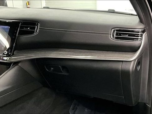 Used 2022 Jeep Wagoneer Series II AWD/4WD image 19