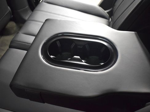 Certified 2023 Bentley Bentayga image 22