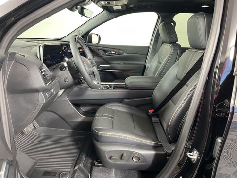 New 2026 Chevrolet Traverse High Country w/ LPO, Floor Liner Package AWD/4WD image 26