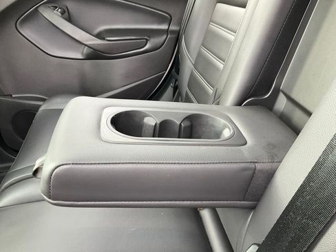 Used 2019 Ford Escape SEL image 18