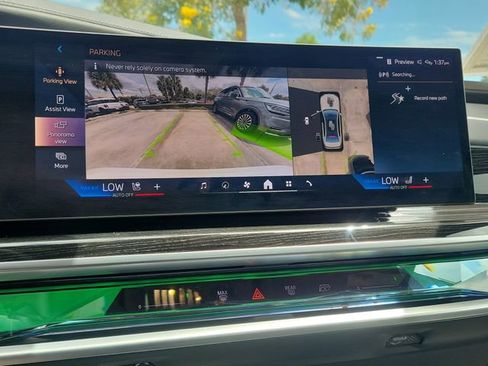 Used 2024 BMW 740i image 30