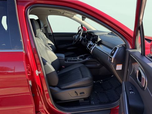 Used 2023 Kia Sorento EX image 49