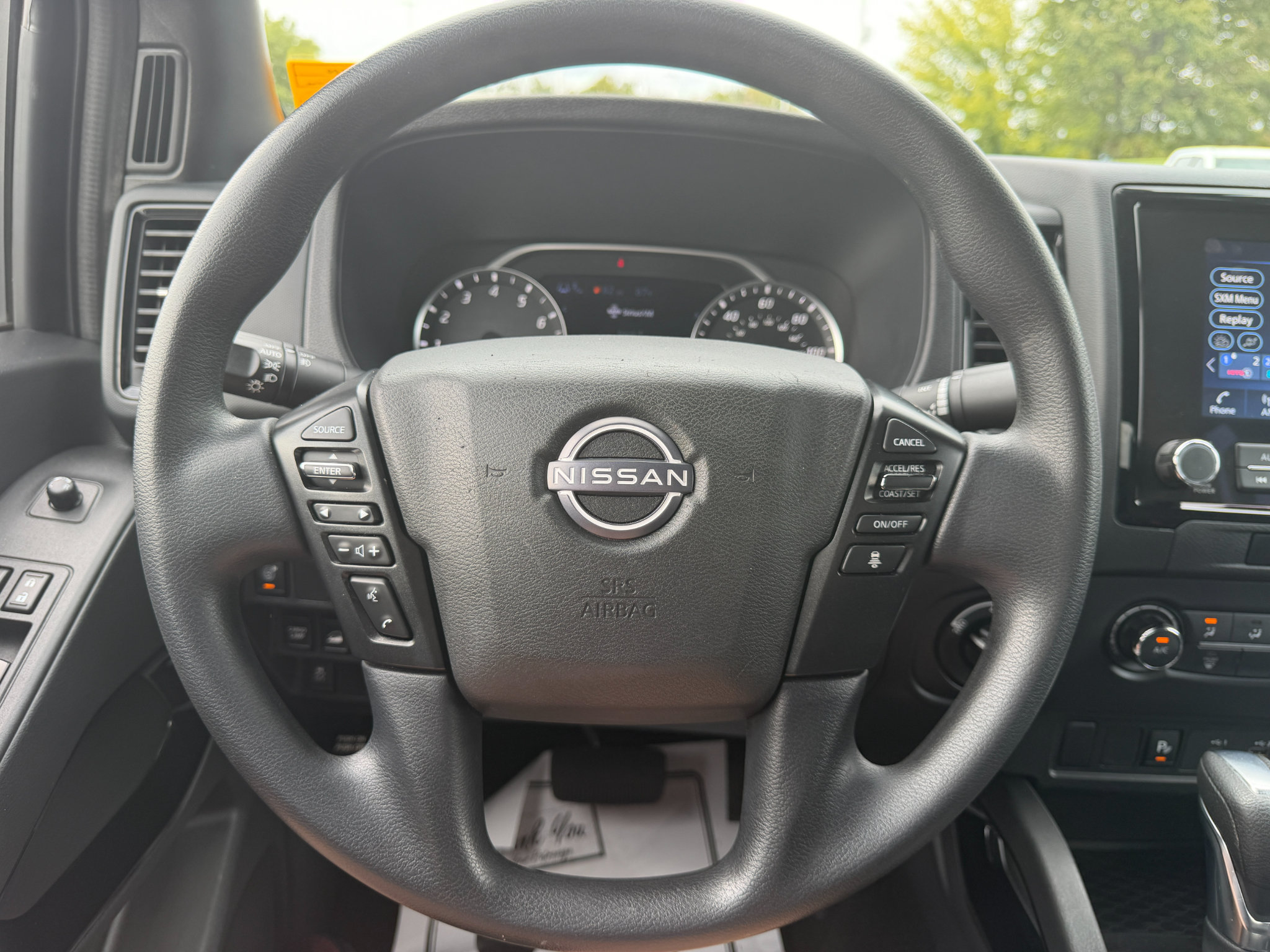 Used 2023 Nissan Frontier SV w/ Midnight Edition Package AWD/4WD image 32