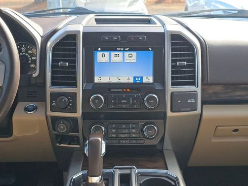 Used 2019 Ford F150 Lariat image 17
