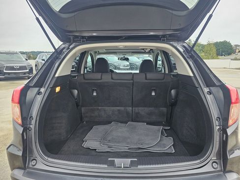 Used 2017 Honda HR-V EX image 25