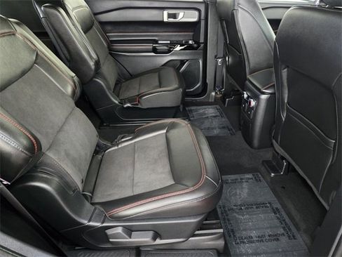 Used 2023 Ford Explorer ST-Line w/ Class IV Trailer Tow Package image 17