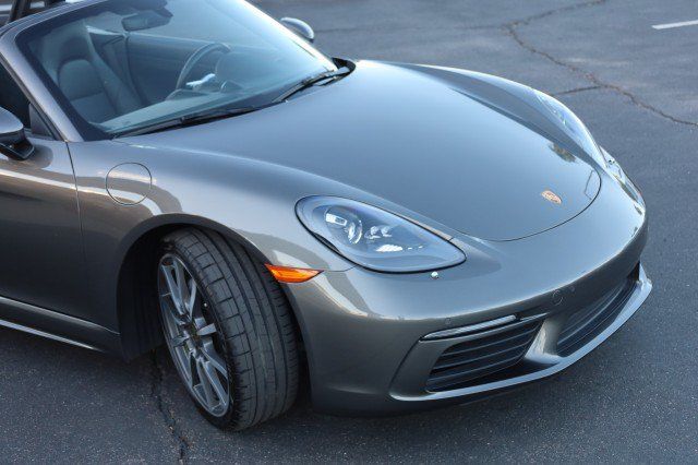 Used 2017 Porsche 718 Boxster RWD image 10