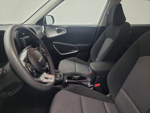 Used 2022 Kia Soul LX w/ Technology Package image 17