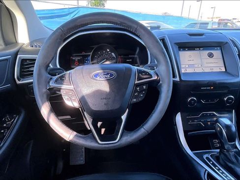 Used 2018 Ford Edge SEL w/ Equipment Group 201A FWD image 6