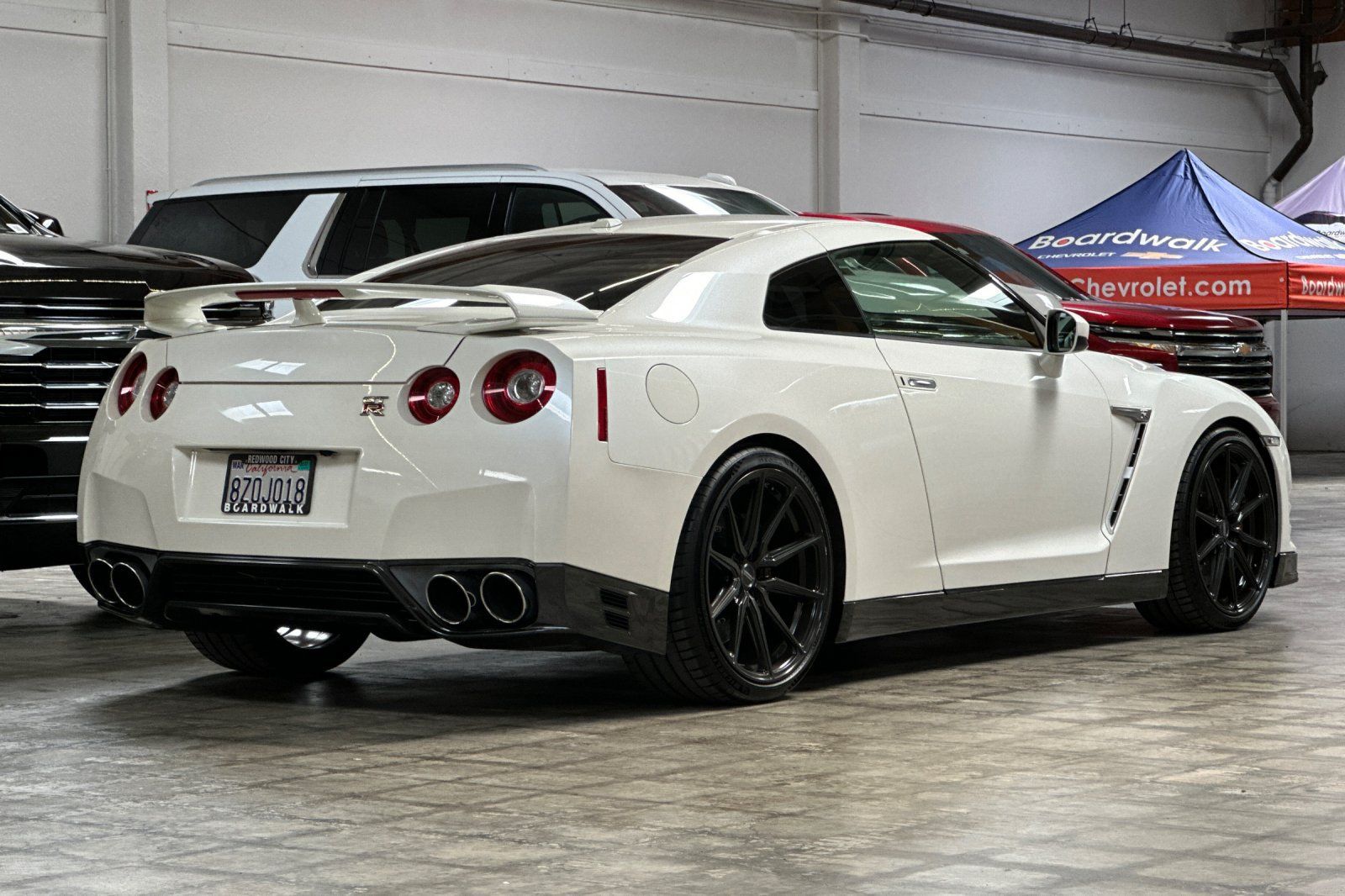Used 2015 Nissan GT-R Premium AWD/4WD image 4