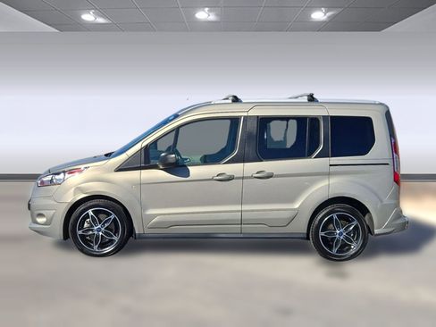 Used 2016 Ford Transit Connect XLT image 2