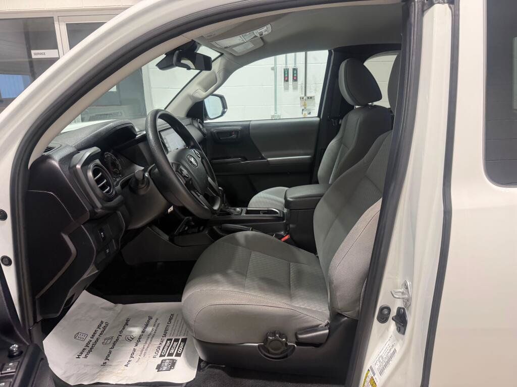 Certified 2023 Toyota Tacoma SR AWD/4WD image 19