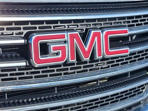 Used 2017 GMC Terrain SLT w/ Open Road Package AWD/4WD image 5
