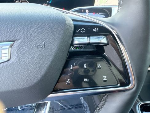 Used 2025 Cadillac Lyriq Luxury w/ LPO, Floor Liner Package RWD image 18