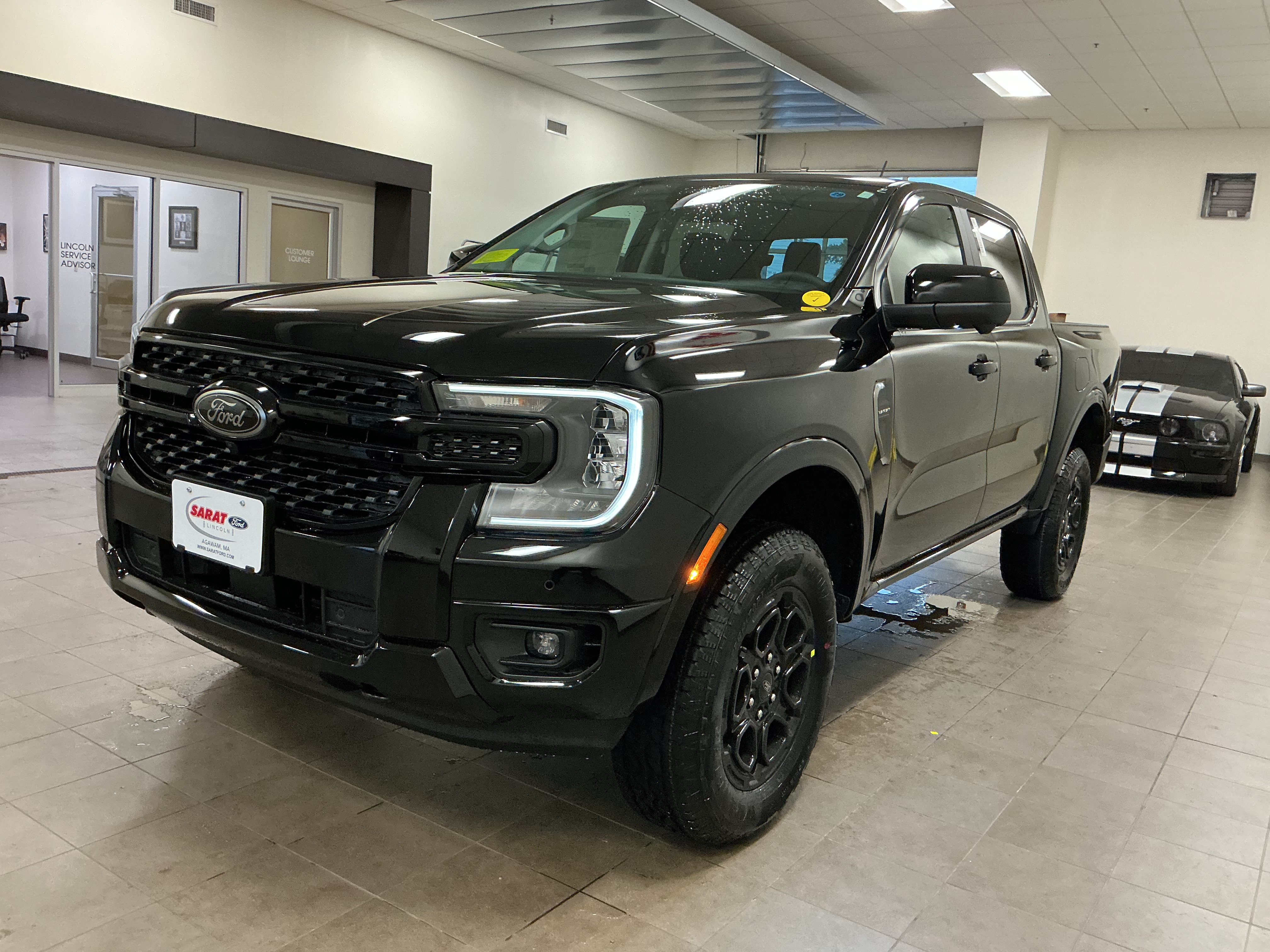 New 2026 Ford Ranger Lariat w/ Black Appearance Package AWD/4WD image 4