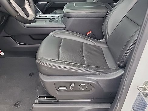 Used 2024 GMC Sierra 2500 Denali w/ Denali Reserve Package image 3